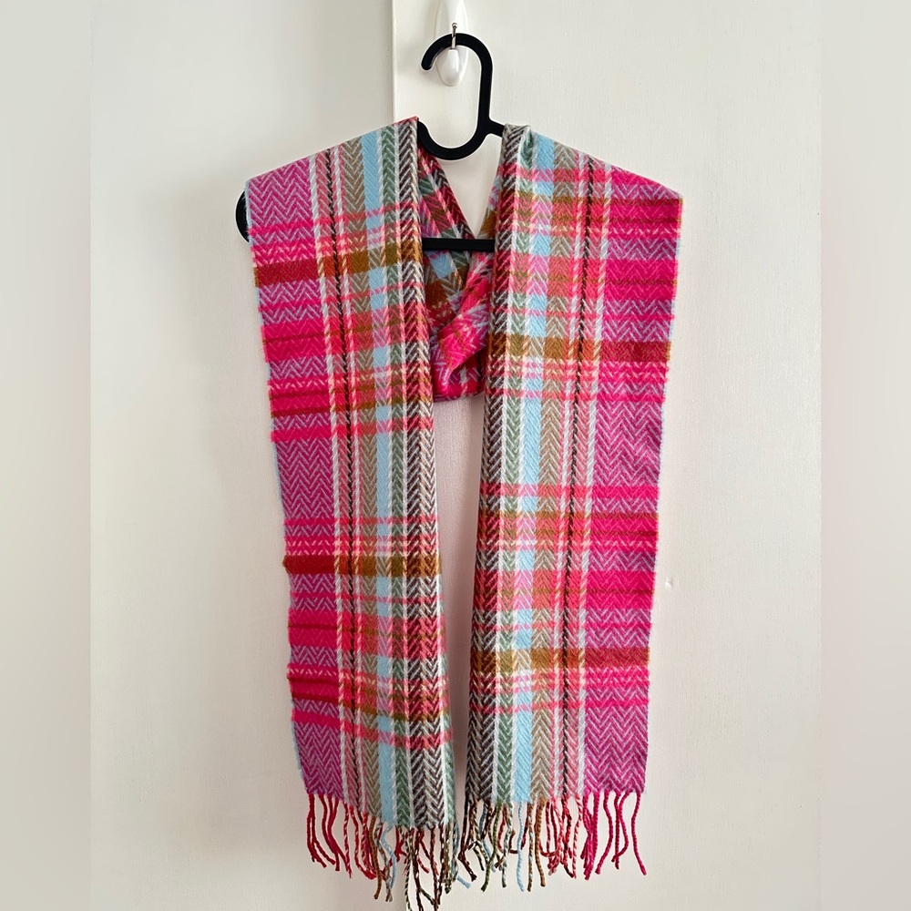 100% cashmere scarf made in Scotland Pink plaid 12*65”
